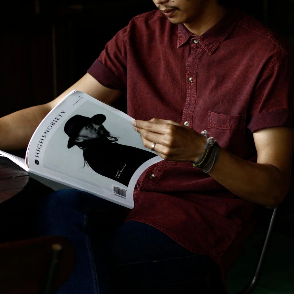 Field Notes Issue 605 cover with a topographic contour line illustration